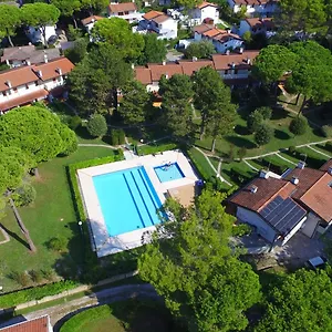 Villa Villaggio Club Dei Pini, Bibione